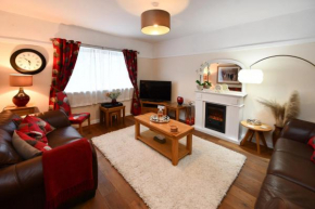 Ladyland Cottage in Maybole